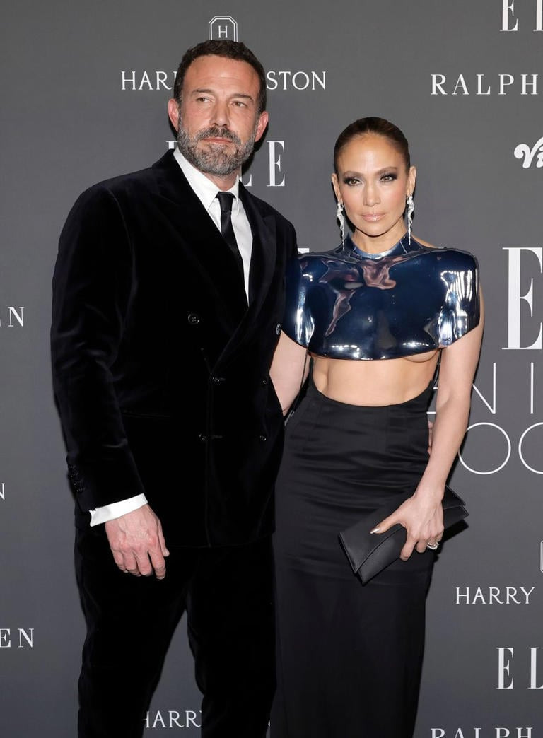 Jennifer Lopez жилд 40 сая ам.долларын орлого олдог